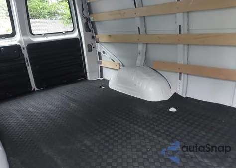 2024 GMC Savana G2500 z USA, uszkodzony, nr VIN 1GTW7AFP8R1181159